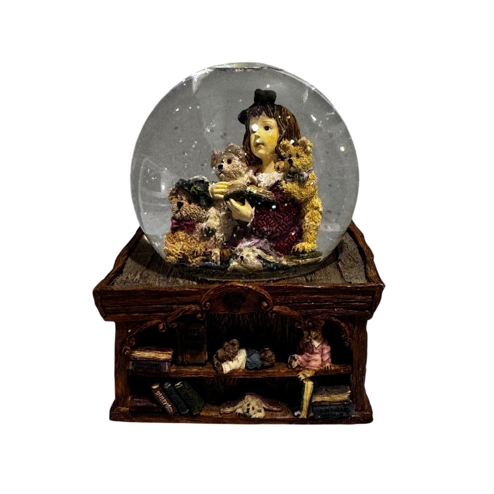 Boyds Bear Kelly & Company‎ Bear Collector Water Snow Globe Musical 272056 Flaw